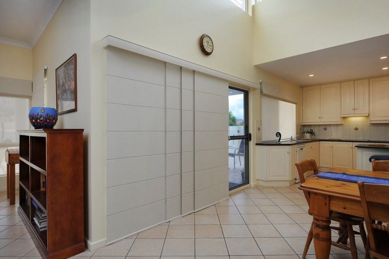 Blinds on Sliding Doors Blinds on Sliding Doors